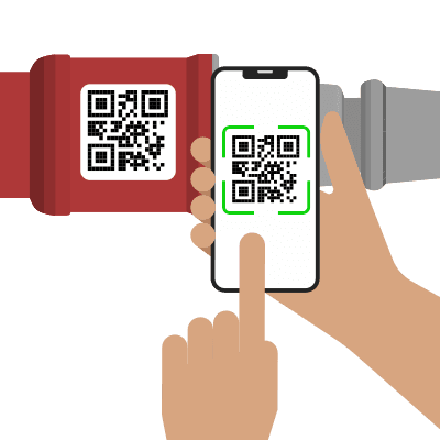 Nutzer scannt QR-Code auf dem Gridknight Stecker mit einem Smartphone